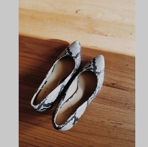 Naturalizer Alabaster Snake Leather Pump Heels